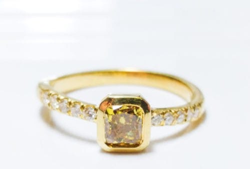 0.60ct Fancy Vivid Yellow Diamond Engagement Ring G SI1 18K VS2 All Natural Rad