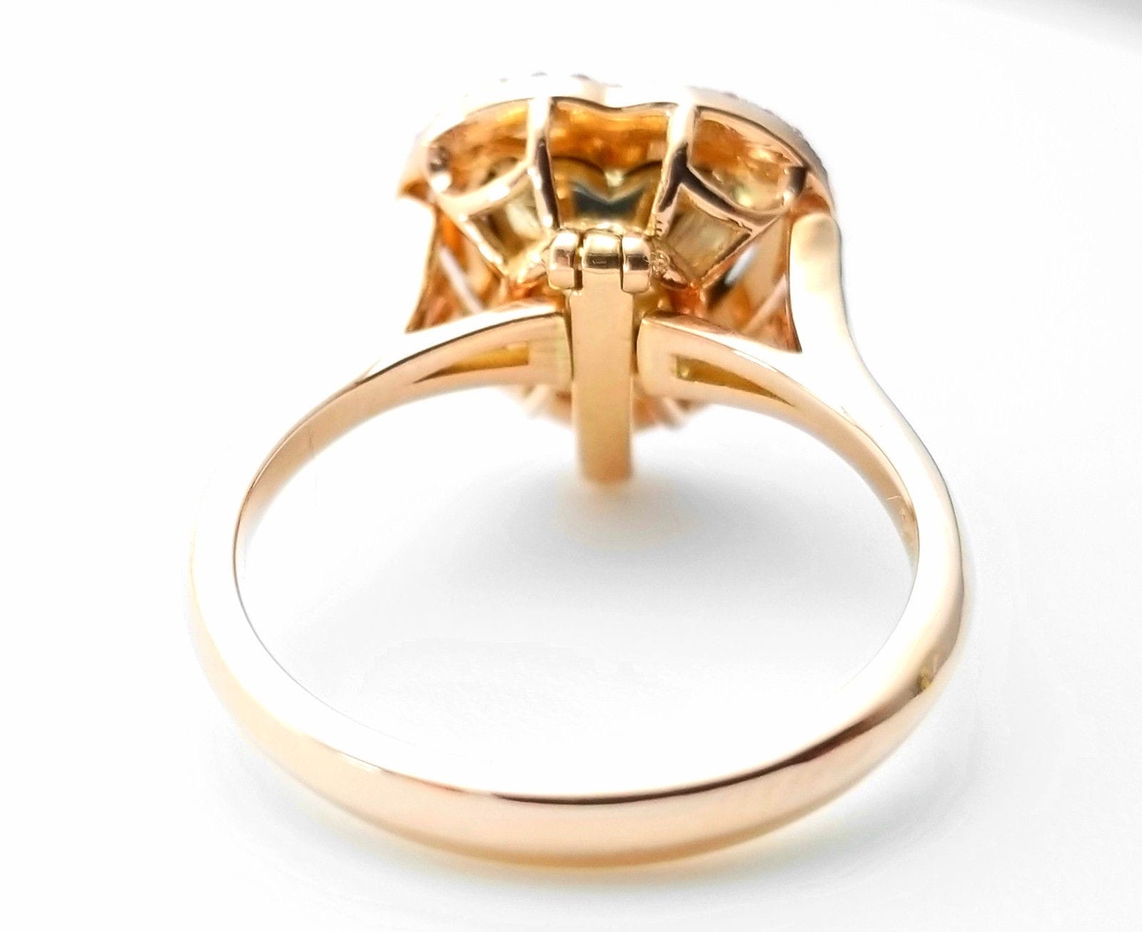 3.03ct Natural Fancy Green And Intense Pink Diamonds Engagement Ring GIA 2 iN 1 - Image 2